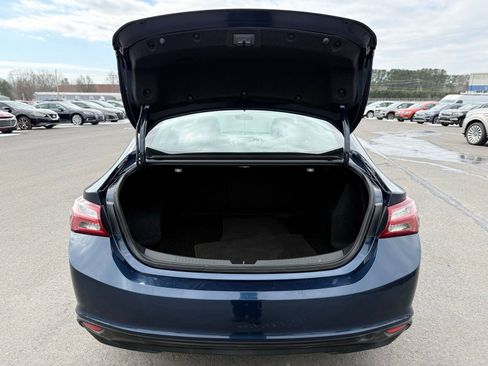 Used 2021 Chevrolet Malibu LT image 40