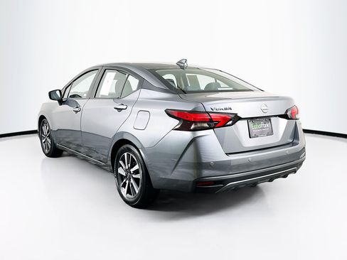 Used 2025 Nissan Versa SV FWD image 5