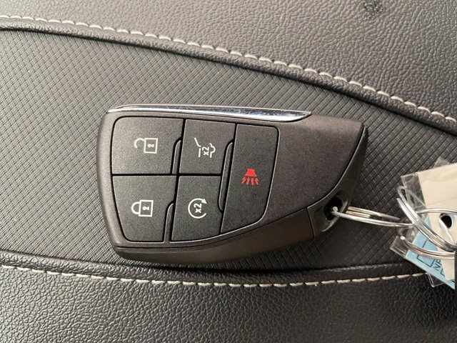 Used 2024 Chevrolet Traverse RS w/ LPO, Floor Liner Package AWD/4WD image 27