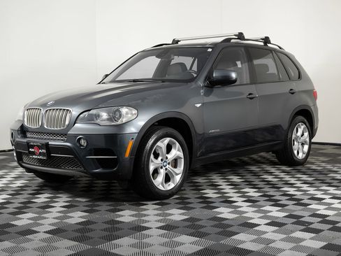 Used 2013 BMW X5 xDrive50i w/ Sport Activity Pkg image 1