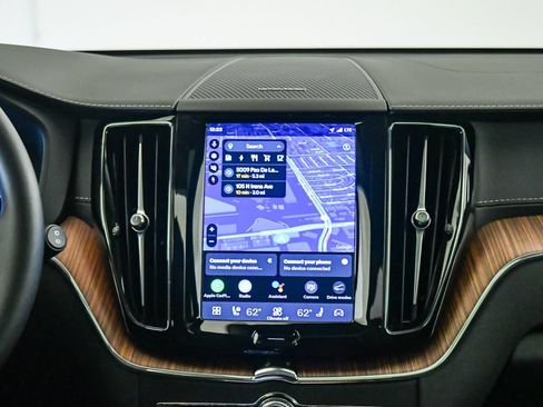 Certified 2024 Volvo XC60 T8 Ultimate w/ Protection Package Premier AWD/4WD image 14