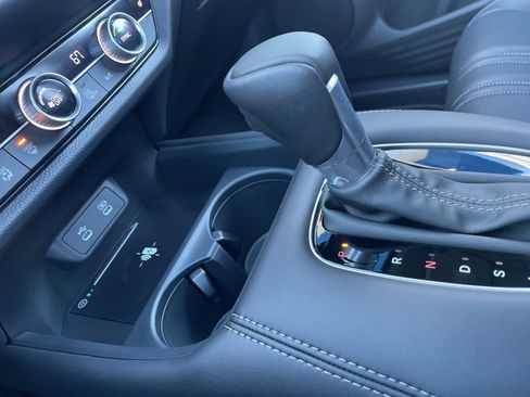 New 2026 Honda HR-V EX-L image 18