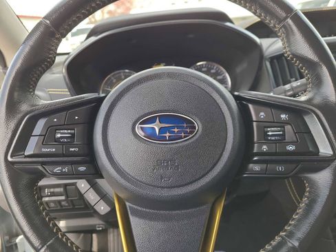 Used 2022 Subaru Crosstrek 2.5i Sport w/ Moonroof Package image 23