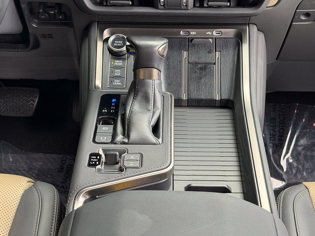 Used 2024 Lexus GX 550 AWD/4WD image 47