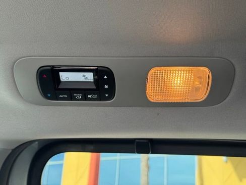 Used 2023 Honda Odyssey EX-L image 15