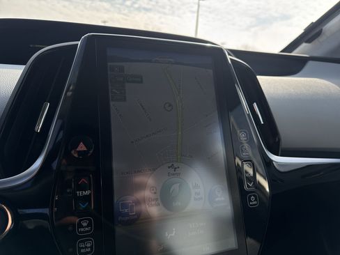 Used 2021 Toyota Prius Prime XLE image 14