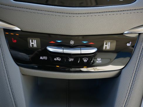 New 2026 Cadillac XT5 Premium Luxury w/ LPO, Floor Liner Package image 21