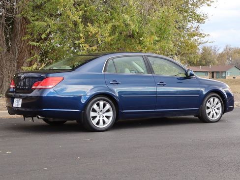 Used 2007 Toyota Avalon XL image 5
