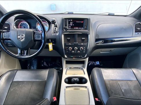 Used 2019 Dodge Grand Caravan SXT FWD image 10