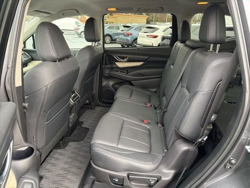 Used 2022 Subaru Ascent Limited image 19