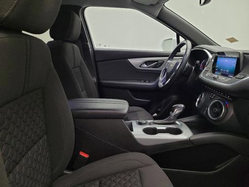 Used 2020 Chevrolet Blazer LT image 21