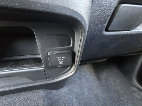 New 2026 RAM 2500 Tradesman AWD/4WD image 33