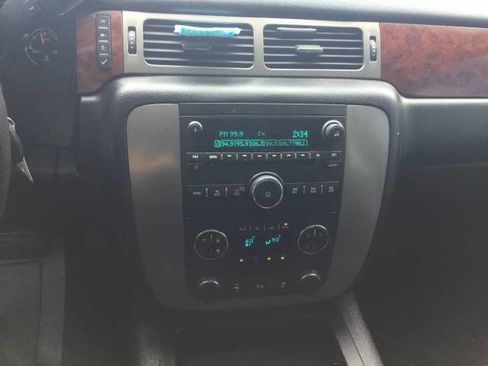 Used 2014 GMC Yukon XL SLE AWD/4WD image 15