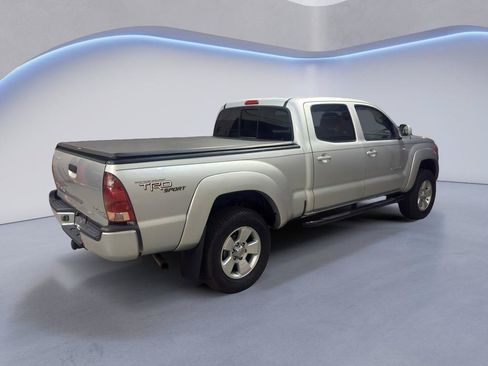 Used 2006 Toyota Tacoma PreRunner w/ TRD Sport Pkg #3 RWD image 8