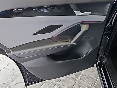 New 2026 Volkswagen Tiguan SE image 21