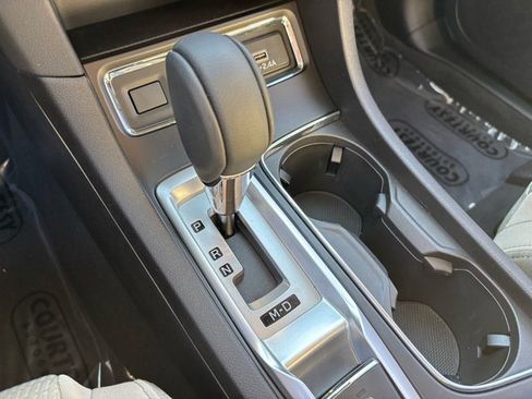 Used 2025 Subaru Ascent Premium w/ Premium Package image 33