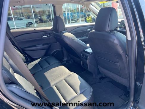 Used 2023 Nissan Rogue SL w/ SL Premium Package AWD/4WD image 23