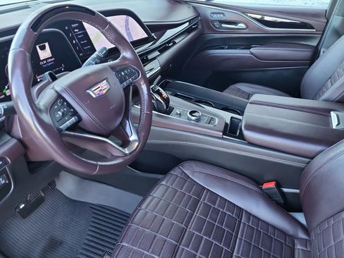 Certified 2024 Cadillac Escalade Premium Luxury Platinum image 9