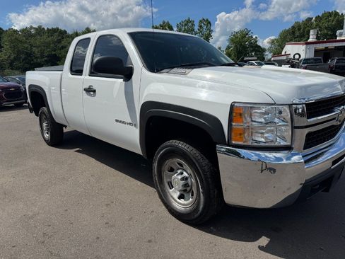 Used 2009 Chevrolet Silverado 2500 W/T AWD/4WD image 12