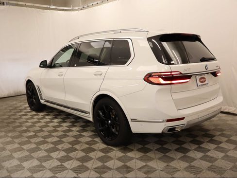 Used 2026 BMW X7 xDrive40i AWD/4WD image 3