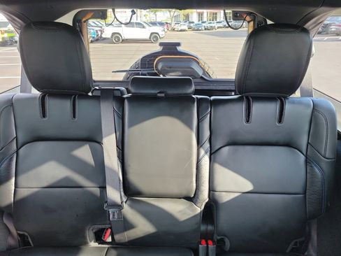 Used 2024 Jeep Wrangler High Altitude AWD/4WD image 16