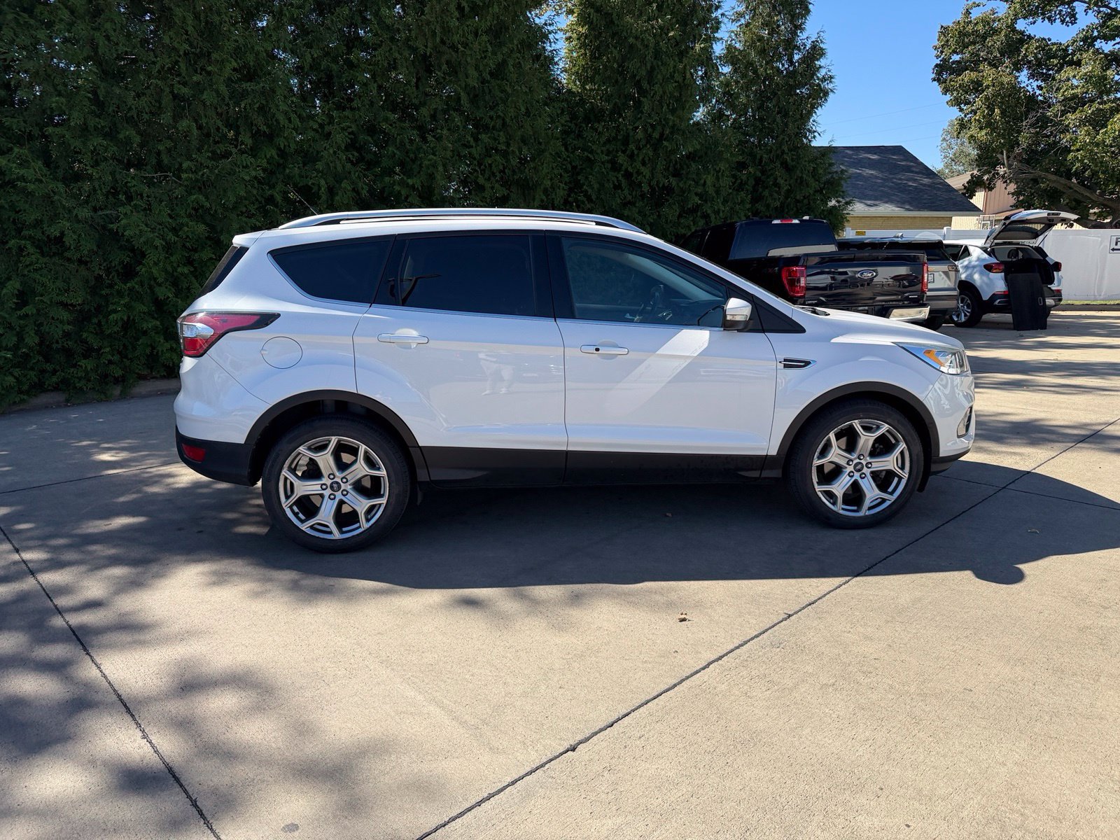 Used 2017 Ford Escape Titanium w/ Equipment Group 301A FWD image 12