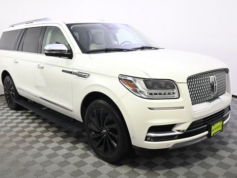 Used 2021 Lincoln Navigator L Black Label AWD/4WD image 8