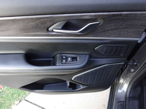 Used 2021 Jeep Grand Cherokee L Limited image 25