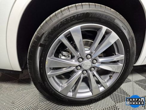 Certified 2025 Cadillac XT6 Premium Luxury image 12