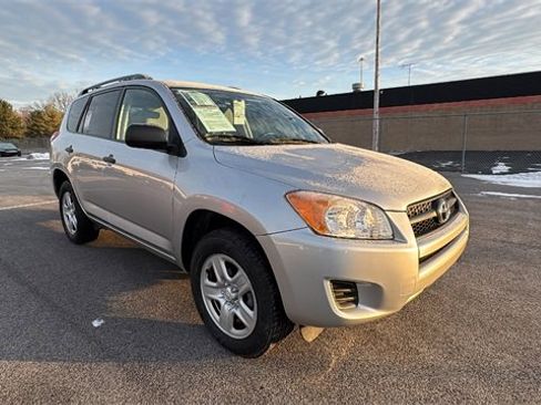 Used 2012 Toyota RAV4 4WD image 7