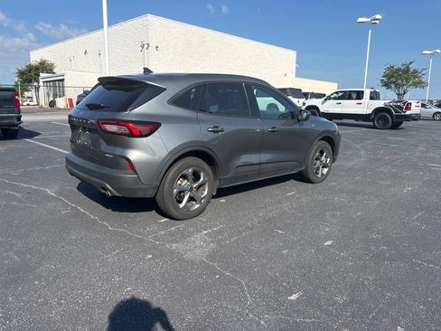 Used 2025 Ford Escape ST-Line Select AWD/4WD image 3