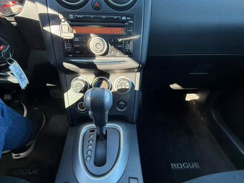 Used 2013 Nissan Rogue S image 16
