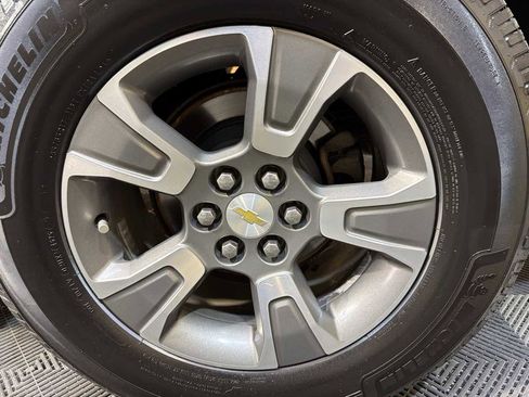 Used 2020 Chevrolet Colorado Z71 AWD/4WD image 32