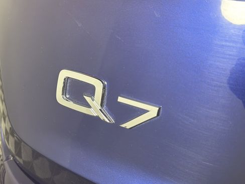 Used 2022 Audi Q7 Premium Plus w/ Premium Plus Package AWD/4WD image 24