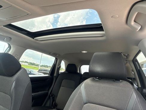 Used 2023 Honda CR-V EX image 10