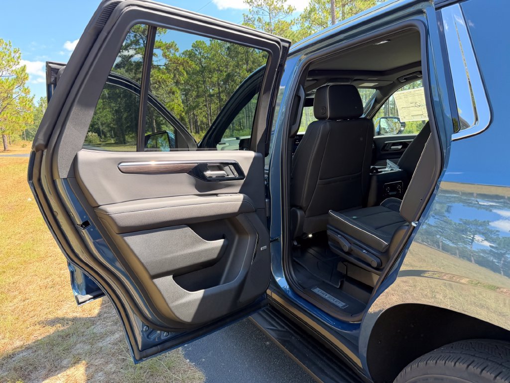 New 2027 Chevrolet Tahoe Premier w/ Sun And Tow Package RWD image 28