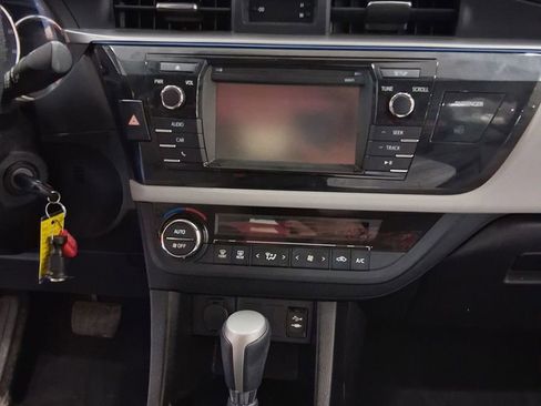 Used 2016 Toyota Corolla LE image 13