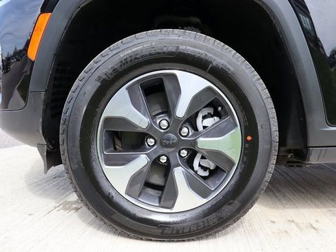 New 2025 Jeep Grand Cherokee Limited 4xe image 22