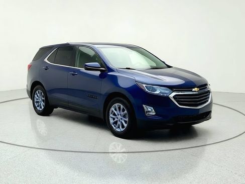 Used 2020 Chevrolet Equinox LT w/ Driver Convenience Package FWD image 8