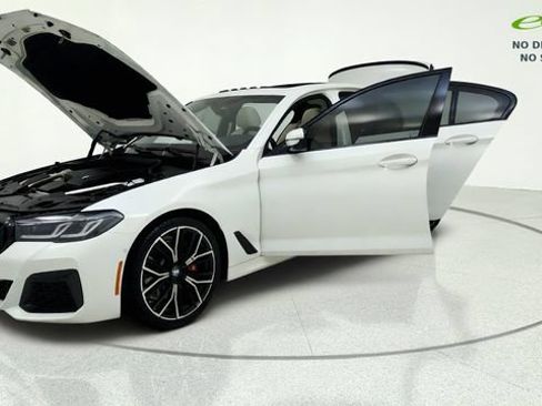 Used 2023 BMW 530i w/ M Sport Package RWD image 10