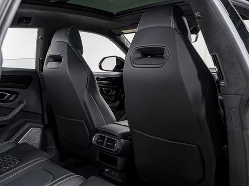 Used 2024 Lamborghini Urus S image 34