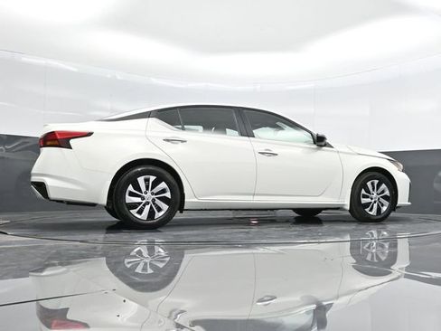 Used 2025 Nissan Altima 2.5 S image 37