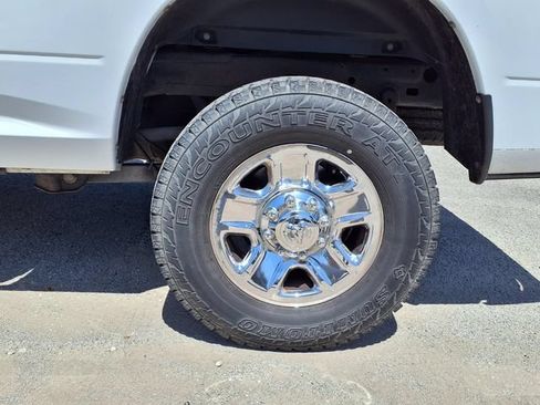 Used 2014 RAM 2500 Tradesman w/ Chrome Appearance Group AWD/4WD image 9