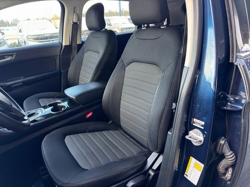 Used 2017 Ford Edge SE image 17