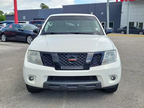 Used 2019 Nissan Frontier SV w/ Value Truck Package RWD image 6