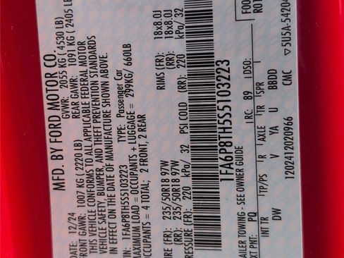 Used 2025 Ford Mustang Coupe image 9