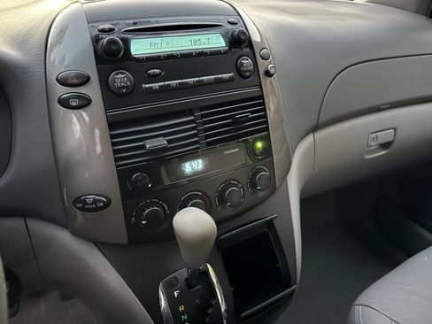 Used 2006 Toyota Sienna LE image 14