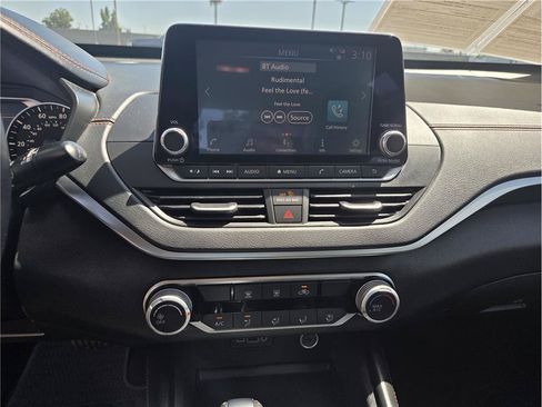 Used 2020 Nissan Altima 2.5 SR FWD image 13