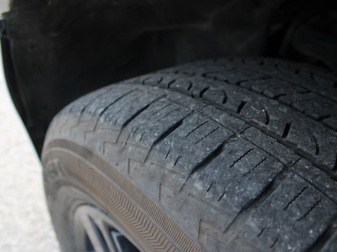 Used 2024 Ford Expedition XLT RWD image 12