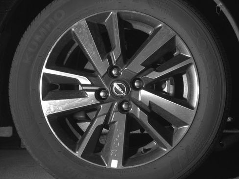 Used 2025 Nissan Versa SV image 13